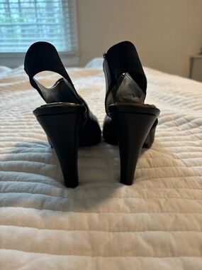 Kenneth Cole Black Slingback High Heel Sandals